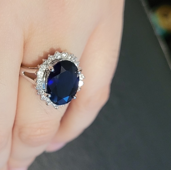 SOLD Princess Queen Royalty Diana Replica costume faux saphire diamond ring - Picture 3 of 7